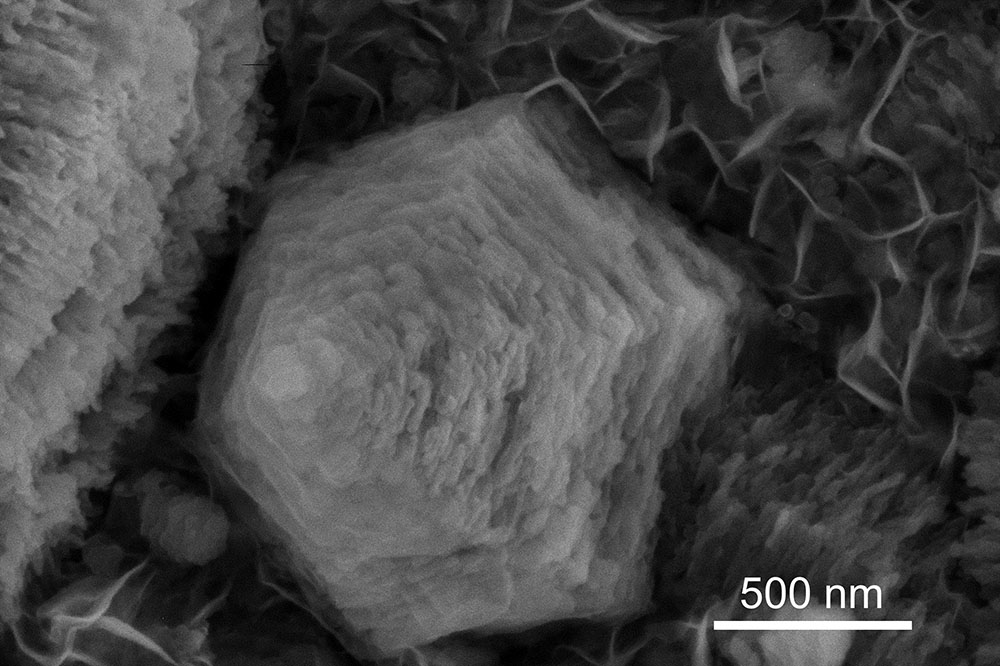 SEM lithium peroxide product